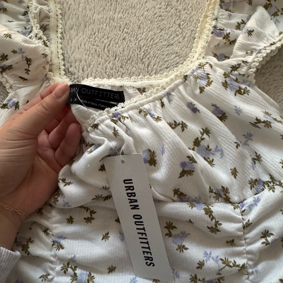 Urban outfitters floral dress - Picture 2 of 3